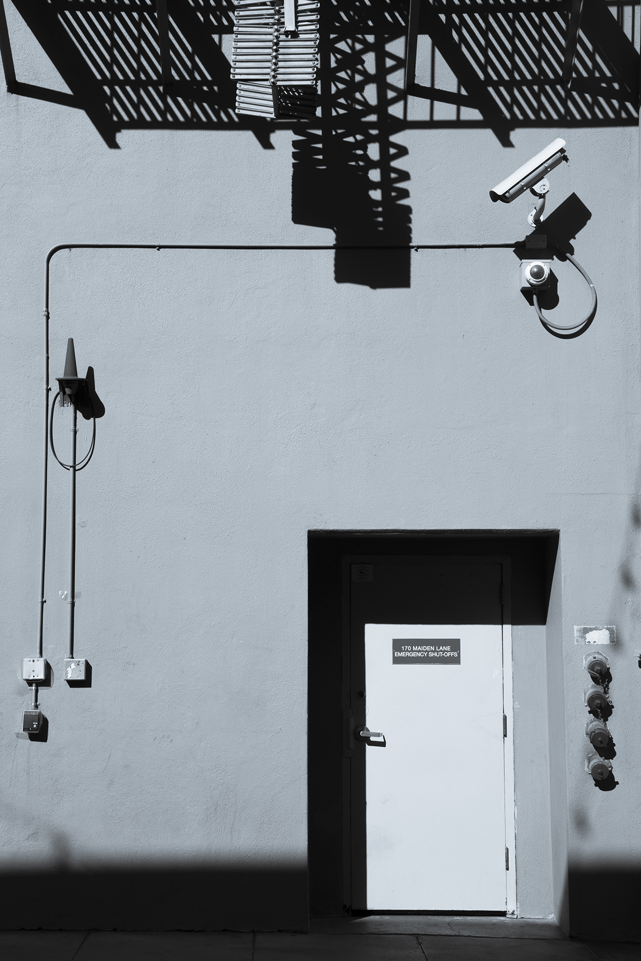 Hidden preload image