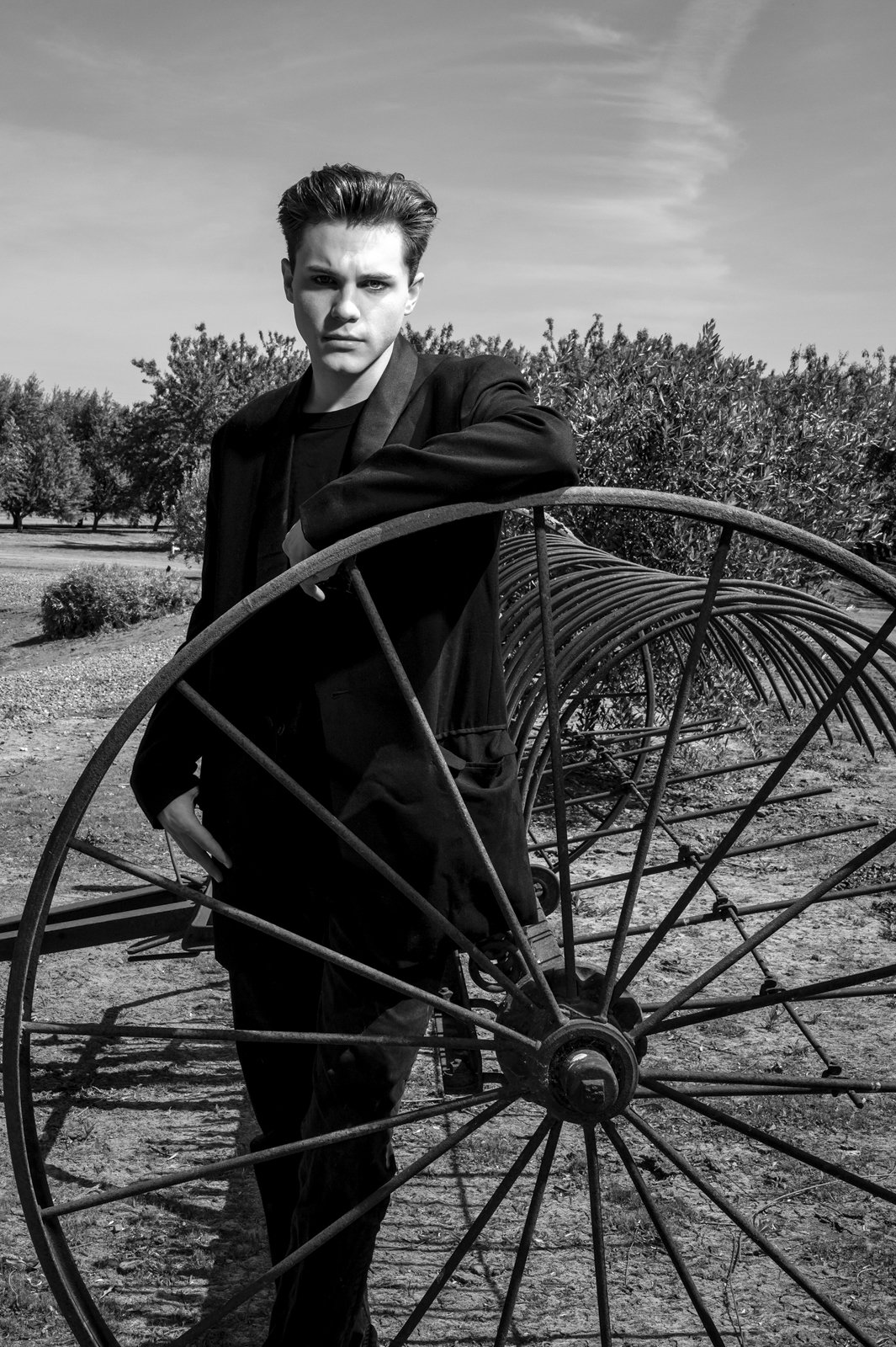 Hidden preload image